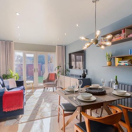 Castle Townhouse Kenilworth - Private Parking - 24 Hr Gym Access - Town Centre Appartement Buitenkant foto