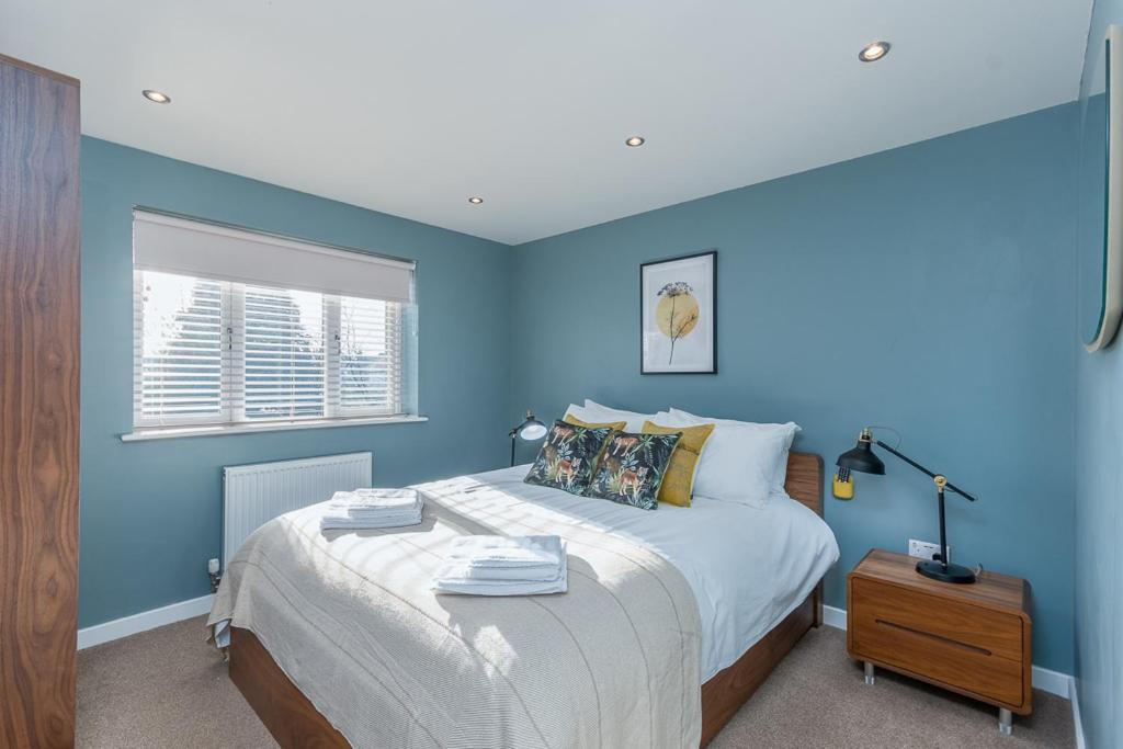Castle Townhouse Kenilworth - Private Parking - 24 Hr Gym Access - Town Centre Appartement Buitenkant foto